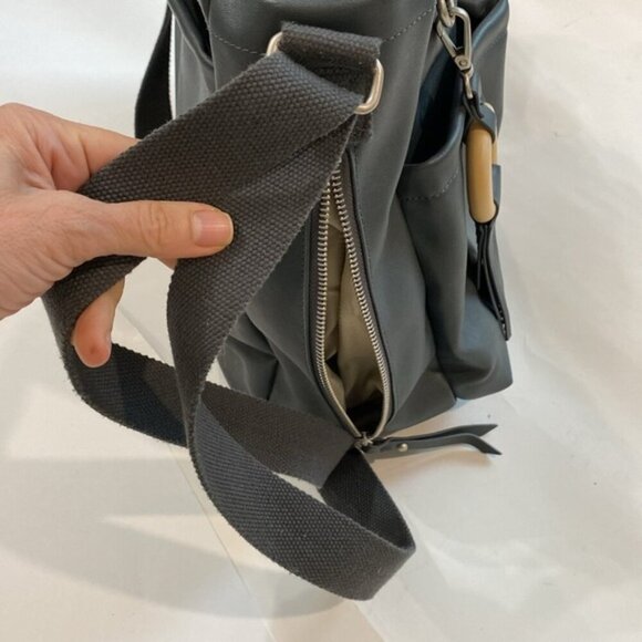 SKIP HOP GREENWICH DIAPER BAG SMOKE - Picture 10 of 16